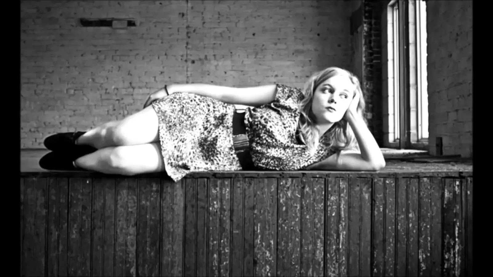 Lydia Loveless with "Indestructible Machine" to Europe